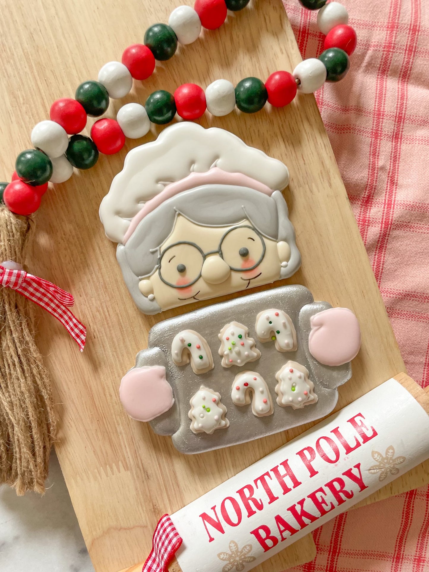 Mrs Claus' Cookie Tray Set